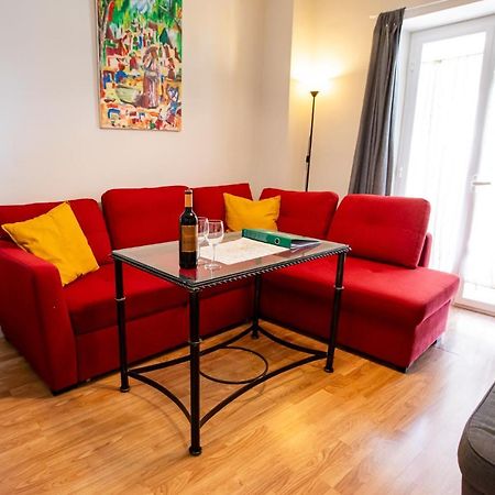 Apartamentos Doña Concha Sevilla Bagian luar foto